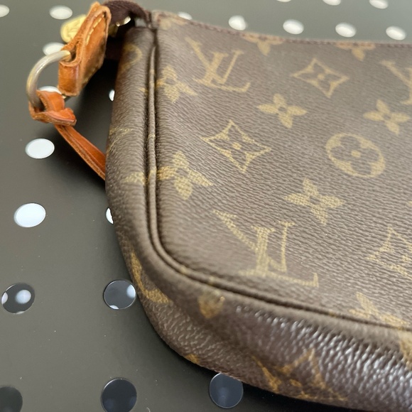 LOUIS VUITTON Pochette bag - Picture 7 of 13
